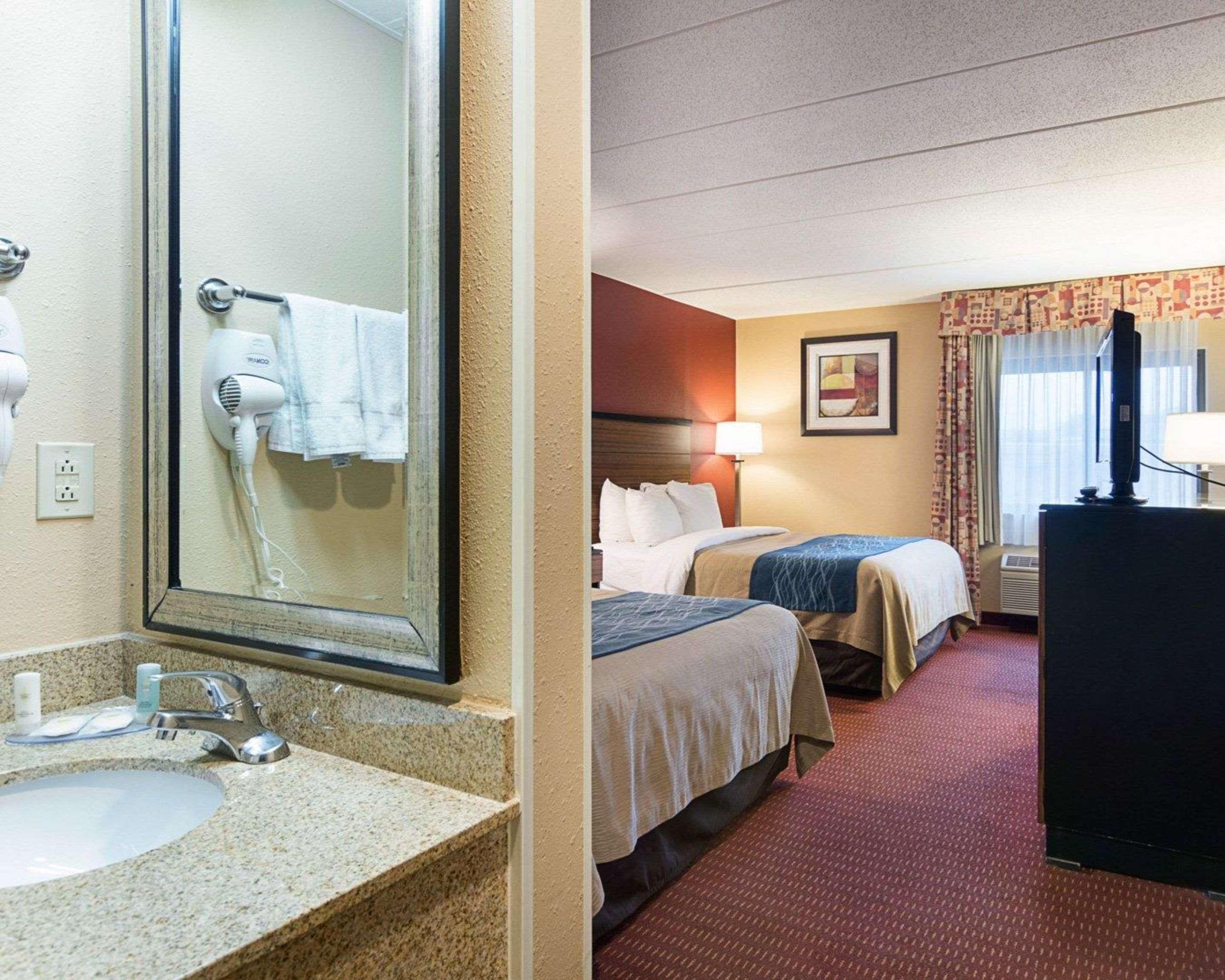 Comfort Inn Oxon Hill Exteriör bild