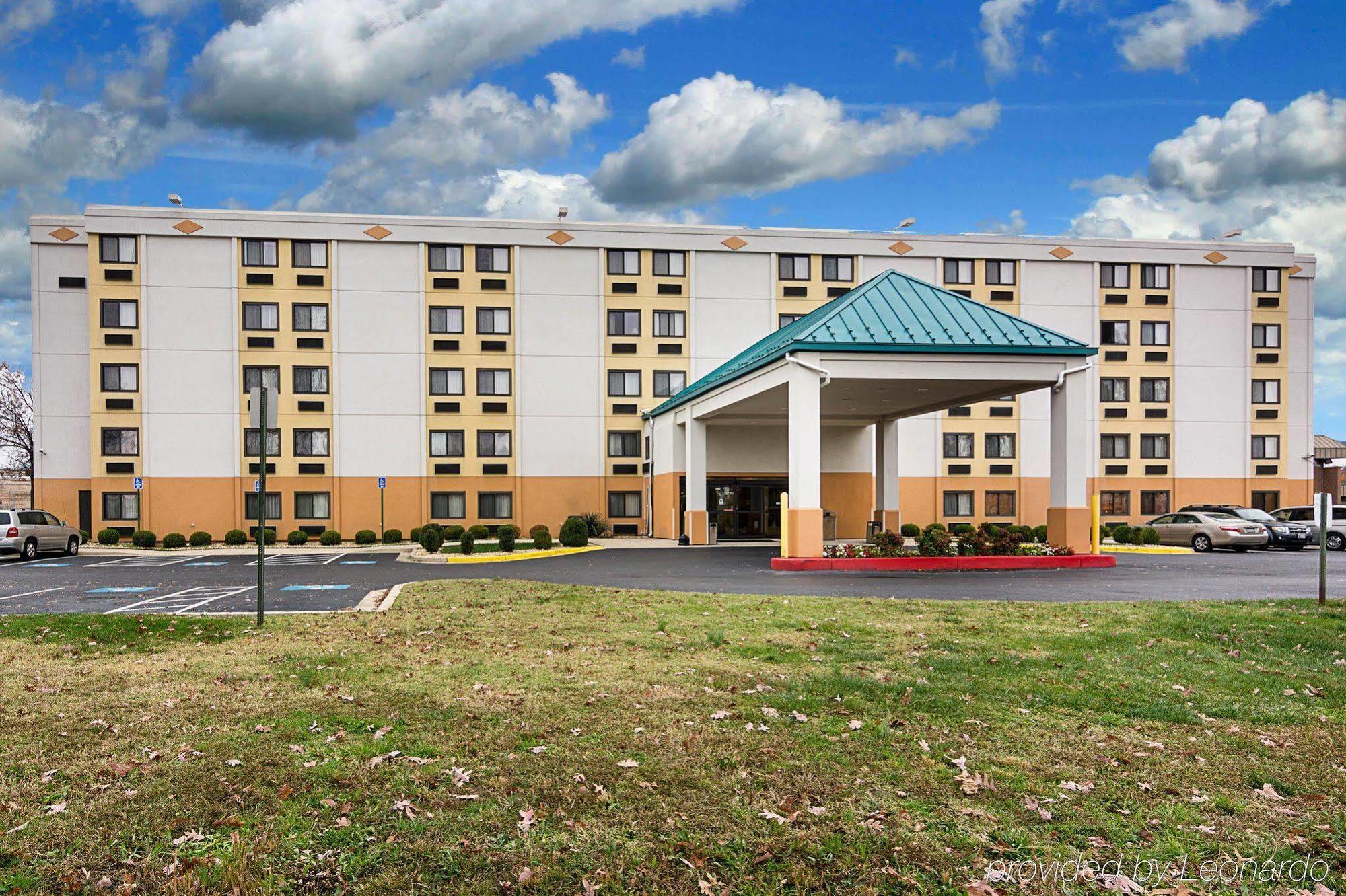 Comfort Inn Oxon Hill Exteriör bild
